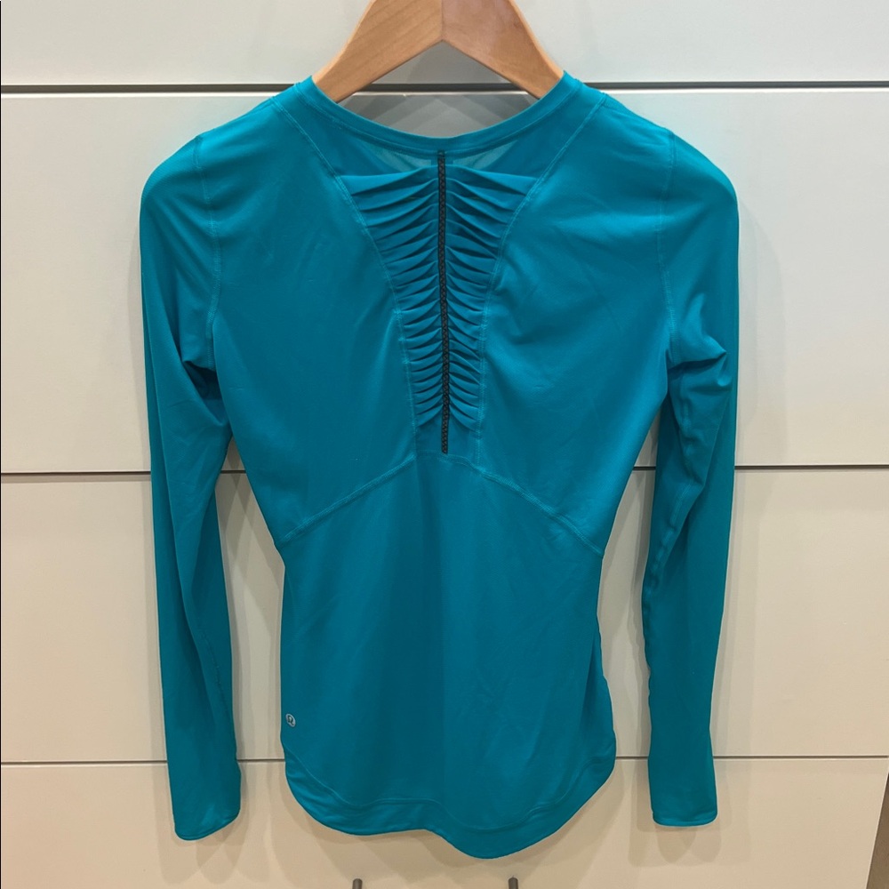 Lululemon Athletica Long Sleeve Top
